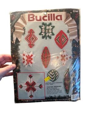 Bucilla Yuletide Treasures Plastic Canvas Ornaments Set of 8 Kit #61148